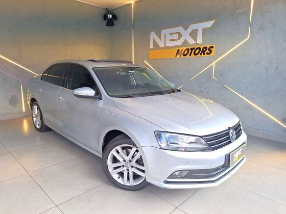 VOLKSWAGEN JETTA 2.0 TSI HIGHLINE 211CV GASOLINA 4P TIPTRONIC VOLKSWAGEN JETTA 2.0 TSI HIGHLINE 211CV GASOLINA 4P TIPTRONIC
